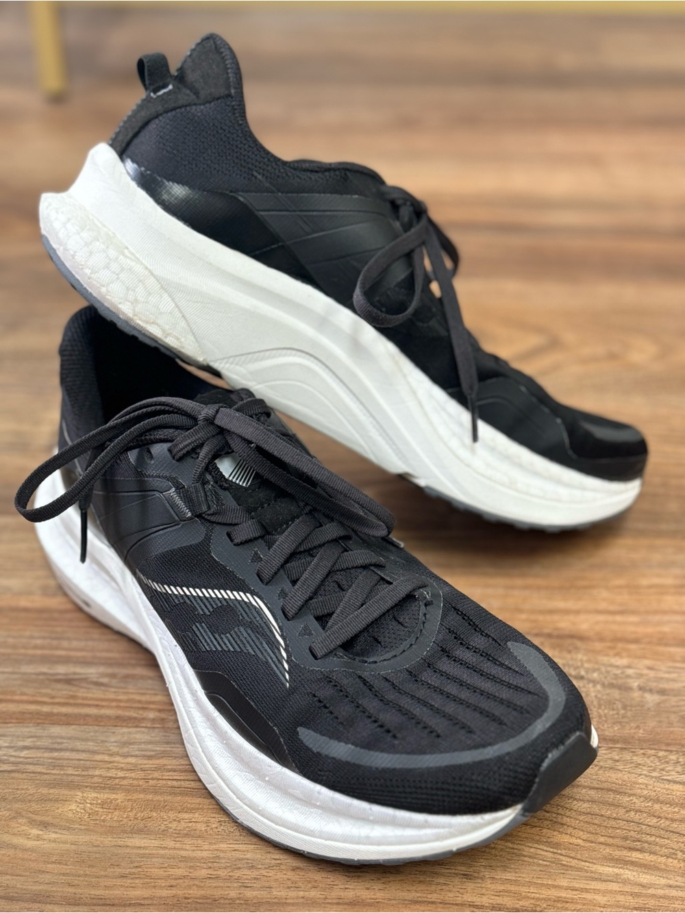 Saucony Tempus Black Fog Stability Running Shoes Women’s 9